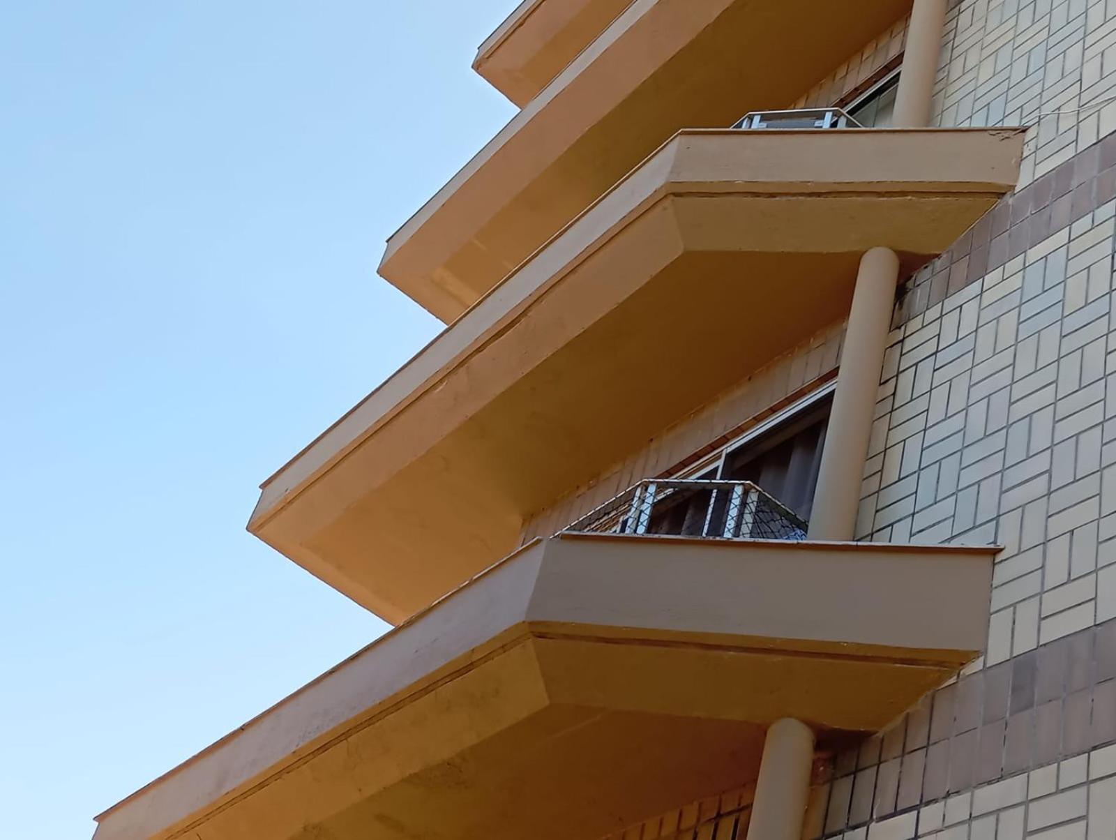 Apartment Unico Por Andar - Pc Misael Tavares, Centro Da Proximo Ao Comercio E As Praias *